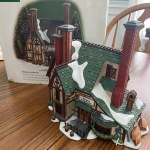 Department 56 Dickens Village Abington Lockside Inn